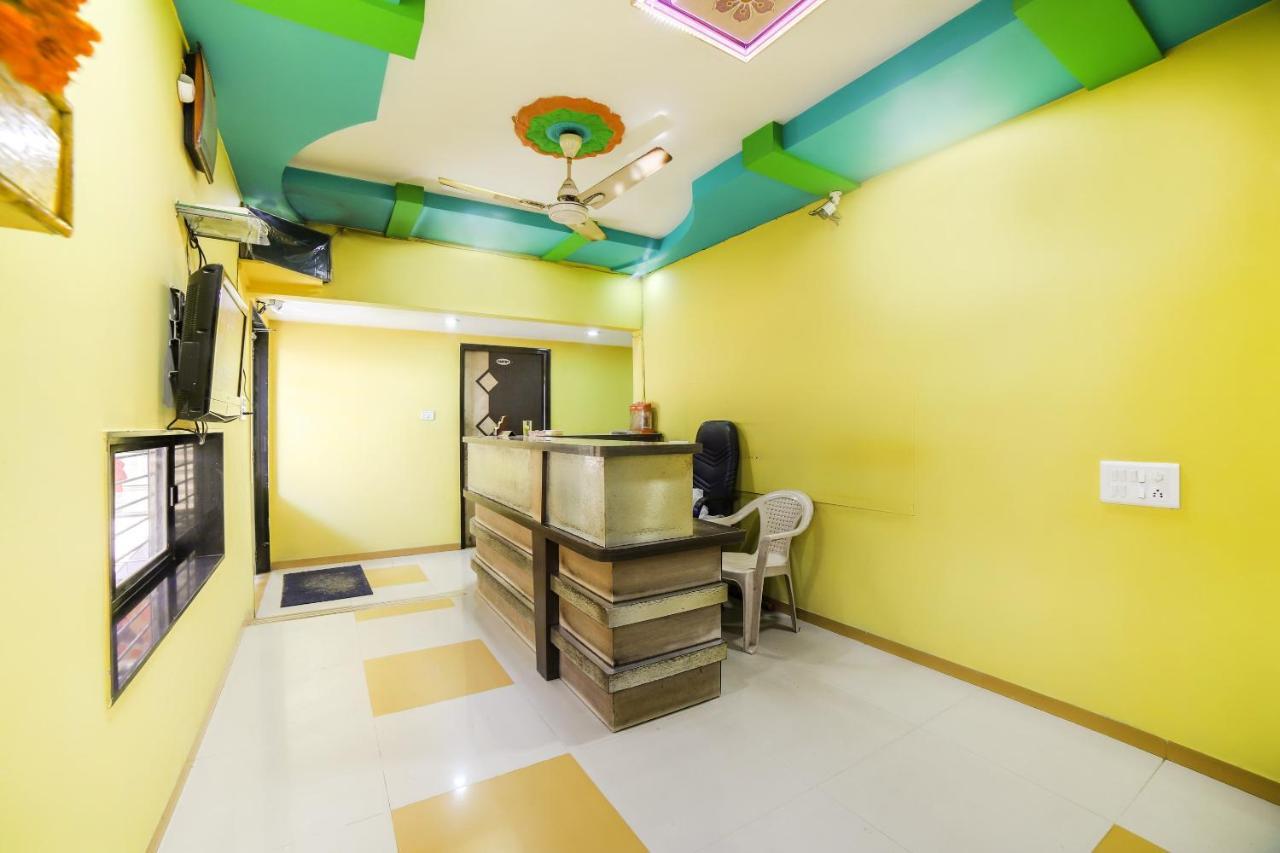 Oyo 69877 Hotel Sarthi Residency Ahmedabad Exterior photo